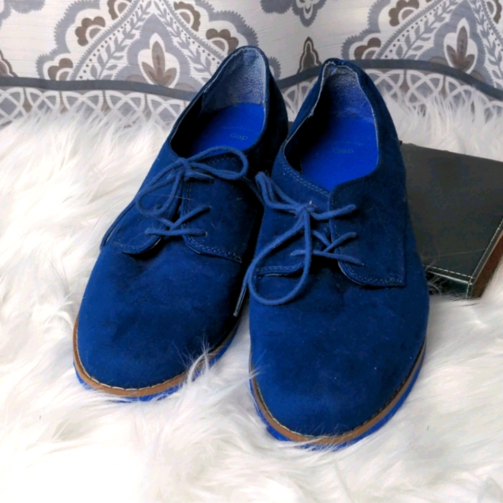 Blue faux suede shoes, cobalt blue
